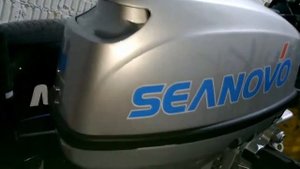 Лодочный мотор SEANOVO 9.9 на Обкатке вытекает черная смесь.