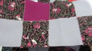 Шью коврик из ненужных вещей