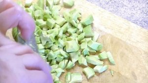 БУТЕРБРОДЫ С АВОКАДО И СЕМГОЙ