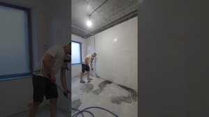Грунтование стен. Безвоздушное нанесение.