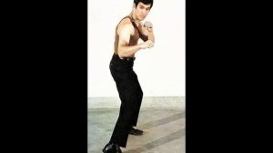 Брюс Ли и тренировки стало одним целым! Бесконечный путь к совершенству