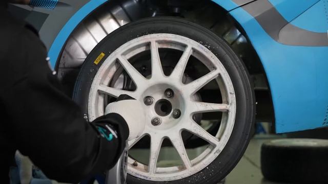 Выбор команды LECAR: очиститель колесных дисков смотреть онлайн