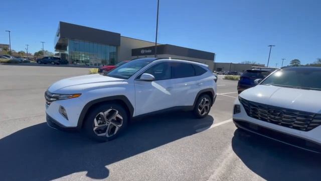 0% Interest On All Hyundai Santa Fes and Tucsons! смотреть онлайн