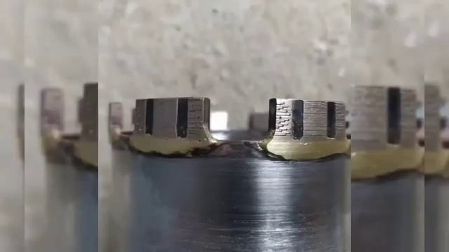 алмазная дрель с микроударом AGP.DM52D смотреть онлайн