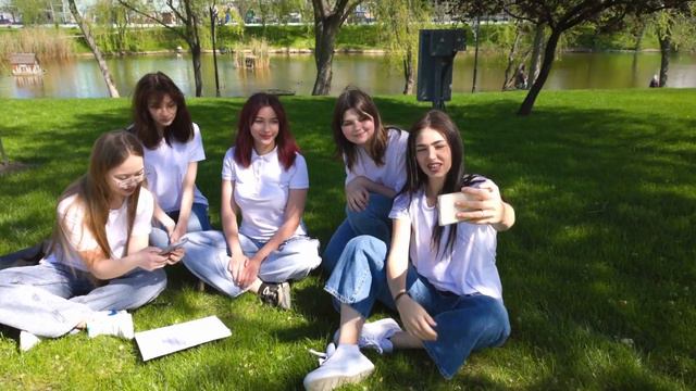 Старший ансамбль ДМШ им. П.И. Чайковского - Звёзды в рюкзаках - руководитель Екатерина Обручкова смотреть онлайн