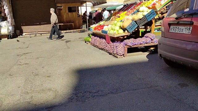 Посещая этот рынок, всегда возникает вопрос ОТКУДА продавцы берут такой дешевый товар? ?