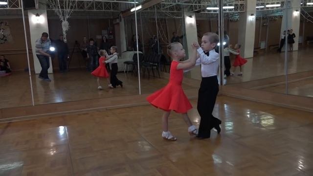 Спортивные и бальные танцы для детей
