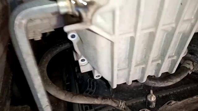 Замена фильтров вариатора... Хонда фрид Спайк гибрид. .. часть 1. смотреть онлайн