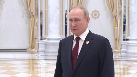 Владимир Путин пообщался с журналистами после Каспийского саммита в Ашхабаде