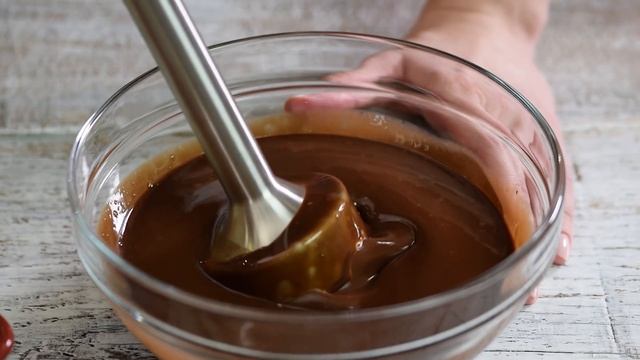 Шоколадная зеркальная глазурь