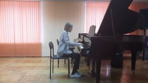 Настушенкова Полина, Дивертисмент №4 Соль мажор - Й.Гайдн, Поэтическая картинка Соч.3 №1 - Э.Григ .