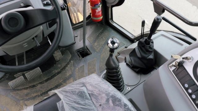 Экскаватор погрузчик Lovol FLB468-II обзор