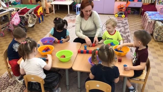 Развивающее занятие по конструированию, "Цирковые собачки" смотреть онлайн