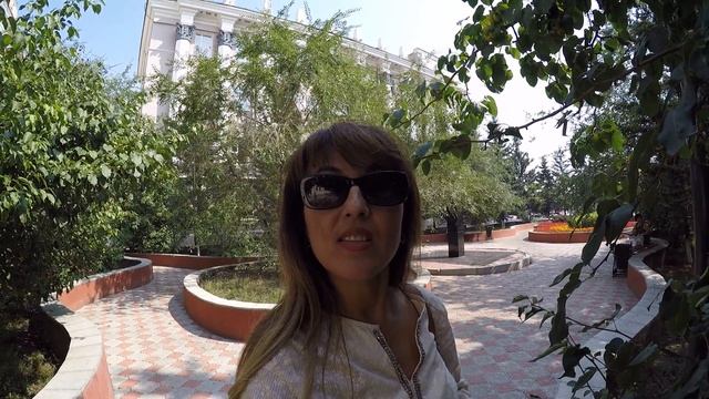 Не тряси зеленую яблоню! Когда яблоко созреет , оно само упадет! смотреть онлайн