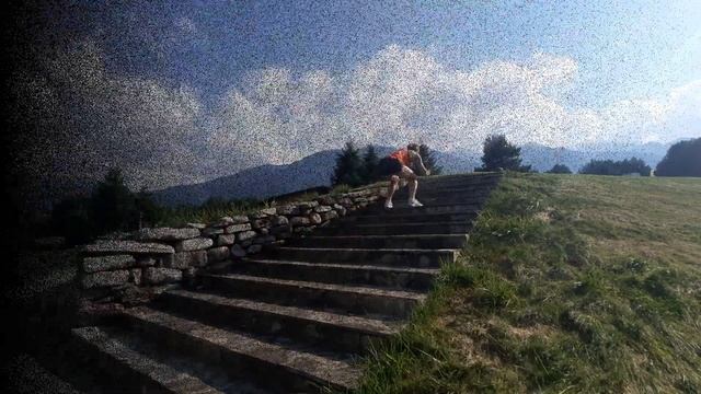 Упражнения на лестнице. Exercises on the stairs смотреть онлайн
