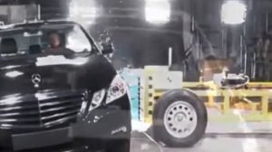 Crash test Mercedes-Benz E class 2009