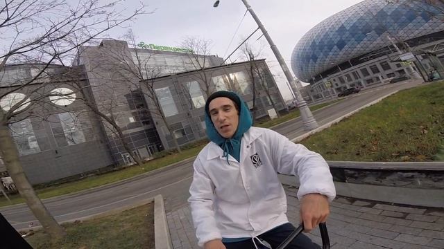 АКСЕН ВЫБИРАЕТ себе ПЛАТЬЕ | vlog 1/2 смотреть онлайн