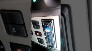 Кряхтит радио автомагнитола иволга на рено логан