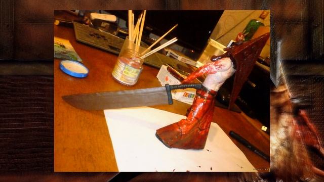 ФИГУРКА - PYRAMID HEAD своими руками - SILENT HILL HOMECOMING #001 смотреть онлайн
