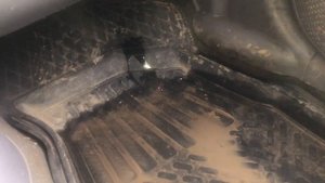 Коврик полон воды дождь хендай акцент