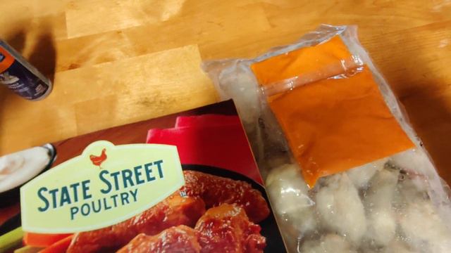 August 7, 2023 Канадские куриные крылышки смотреть онлайн