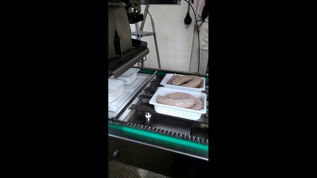 Дозирование Чебупелей и соуса в лоток смотреть онлайн