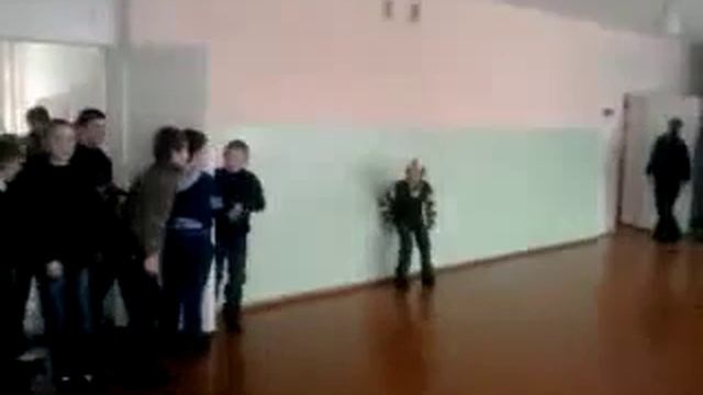 Мастерами кунг-фу не рождаются .D смотреть онлайн