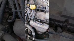 Замена прокладки клапанной крышки, осмотр ремней