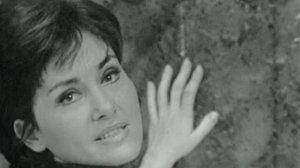 RIKA ZARAÏ Kotel Bejeroushalaim