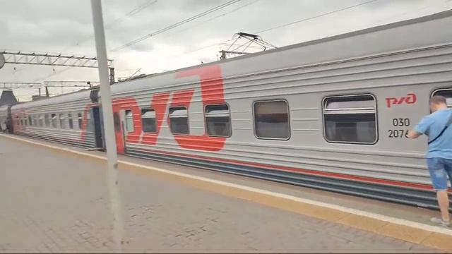 Бомжик!! Ярославский Вокзал!!! Едем Домой!! смотреть онлайн