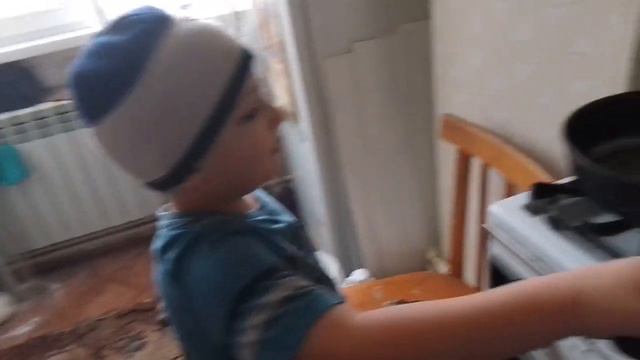 мир лагает СКЕТЧ смотреть онлайн