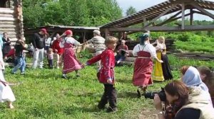 Народные танцы. Туды-сюды