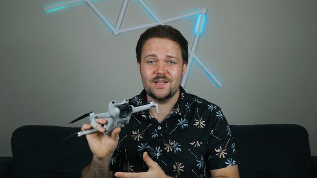 DJI Mini 3 vs DJI Mini 2 vs DJI Mini SE - Drone Comparison | DansTube.TV смотреть онлайн