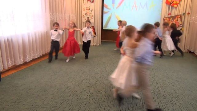 ТАНЕЦ МАМЫ МОЕЙ ГЛАЗА смотреть онлайн