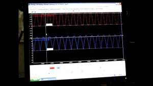 Почему не стоит отключать аккумуляторную батарею при работающем двигателе.