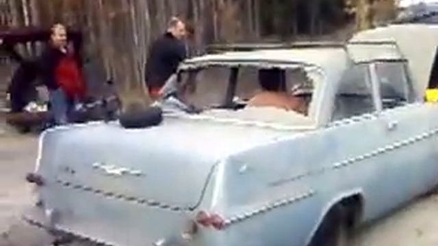 Old classic Opel Rekord // First start after 25 years смотреть онлайн