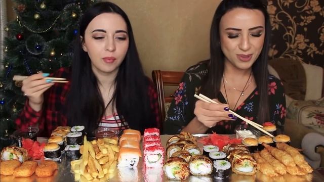 НАКОНЕЦ-ТО МУКБАНК С ЖАЛИ!ВКУСНЕЙШИЕ СУШИ РОЛЛЫ Ayka Emilly