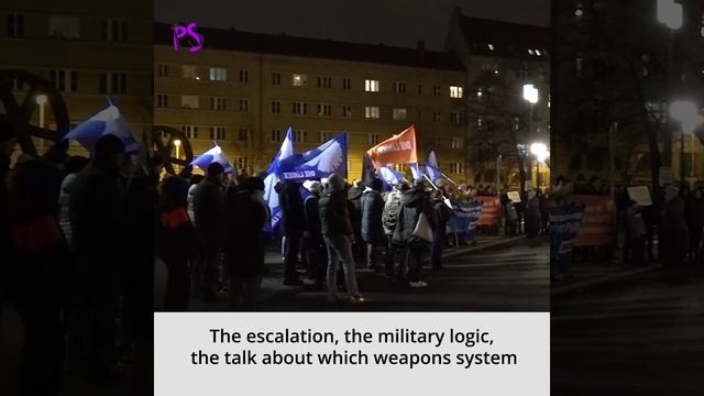 Немцы вышли на антивоенную демонстрацию с призывом прекратить поставки оружия на Украину