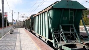 Гость из Уфы! ВЛ10у-521 с грузовым поездом на о.п. Акри