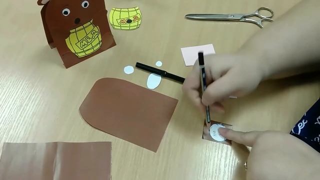 Сказка Б. Корнилова "Как от меда у медведя зубы начали болеть" смотреть онлайн