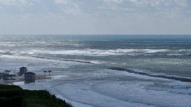 Набережная Нетании, Израиль - 19.12.2021 - Netanya, Israel смотреть онлайн