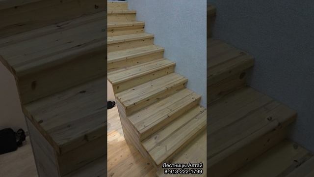 Отделка лестницы на металлическом каркасе. Ступени,подступенники,подсветка.Для заказа:8-913-222-1799