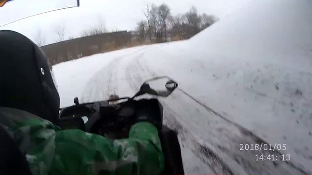 Поле, река, яхт-клуб смотреть онлайн