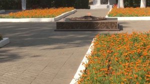 ?486? Путешествие Город Обоянь Парк  фонтан памятники  ? вечный огонь