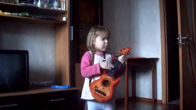 Придумывает слова и поет песню 3 годика)) смотреть онлайн