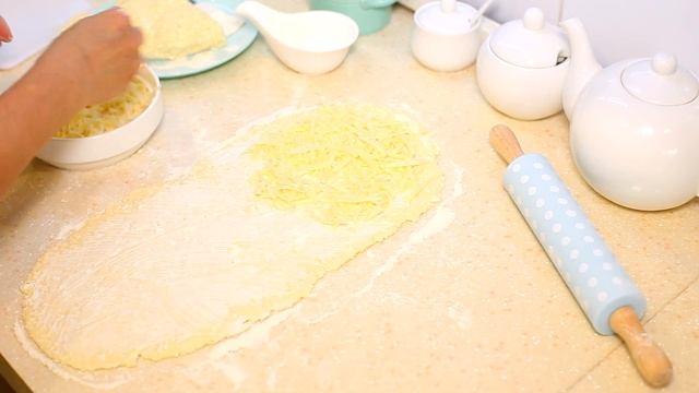 Сырные палочки из творожного теста. смотреть онлайн