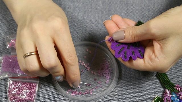 Брошь из бисера Лаванда | Как сделать брошку своими руками | Мастер-класс смотреть онлайн