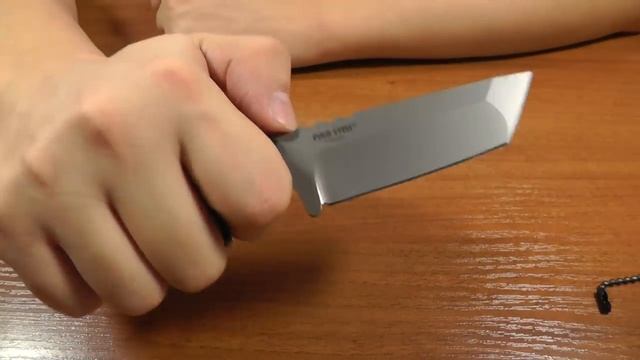 Нож Cold Steel Mini Tac Tanto - шейный тактический нож.