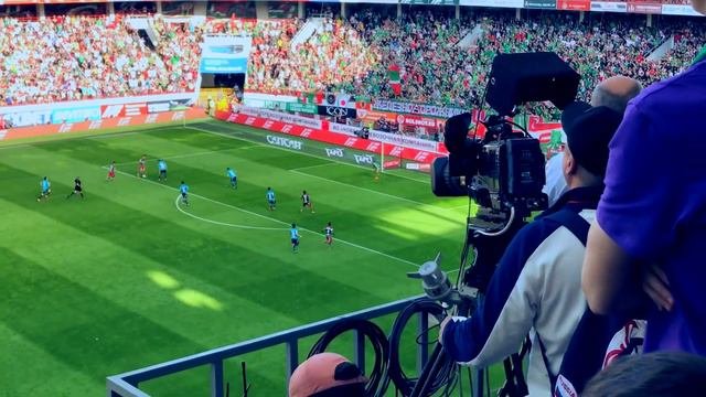 Локо - ЧЕМПИОН!!!! Первый раз побывала на стадионе.