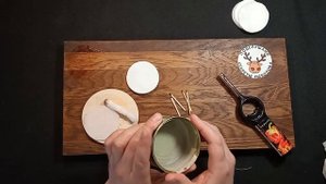 КАК РАЗЖЕЧЬ КОСТЕР СЫРЫМИ ДРОВАМИ. Две мощные водонепроницаемые РАСТОПКИ из ватных дисков и спичек